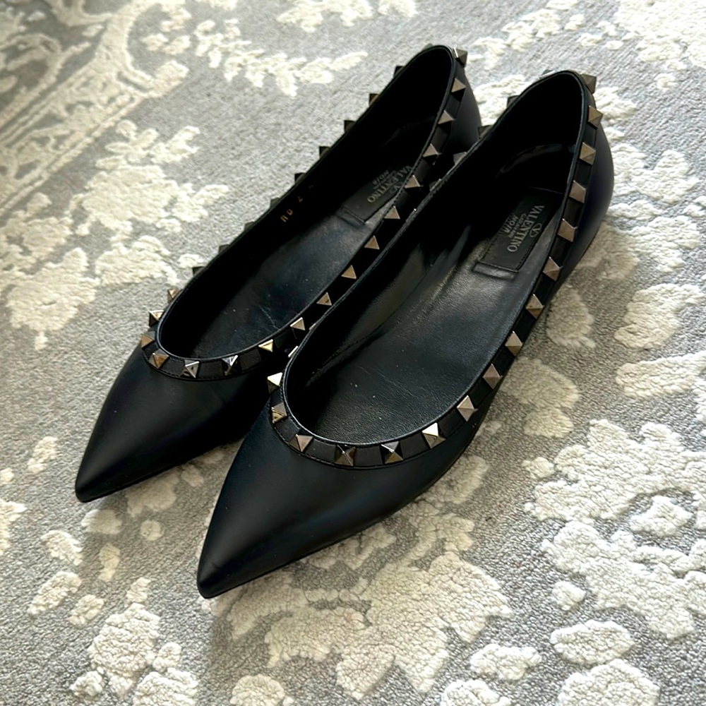 Valentino flats